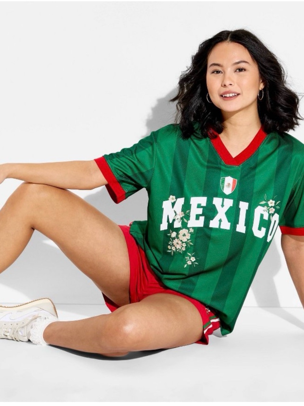 Zoe + Liv Green and Red "Mexico" Floral Soccer Jersey Size M